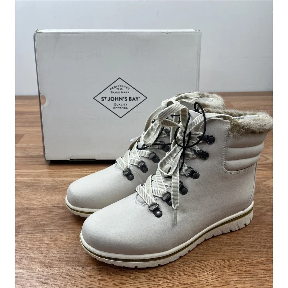 St. John's Bay SJB Hayward White Boots Women's Size 9 NEW‎